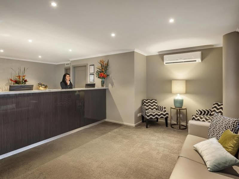 Aparthotel Quest Mont 4*