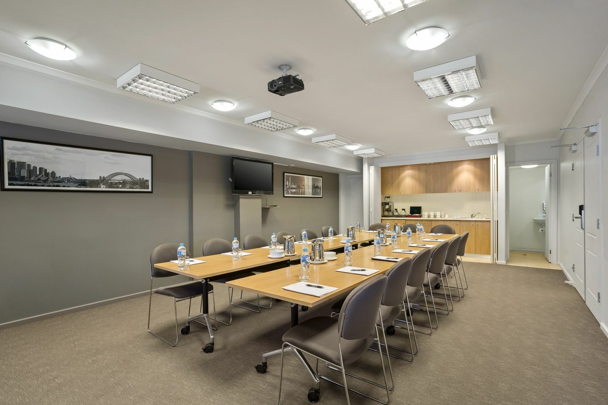 Quest Mont Aparthotel 4*